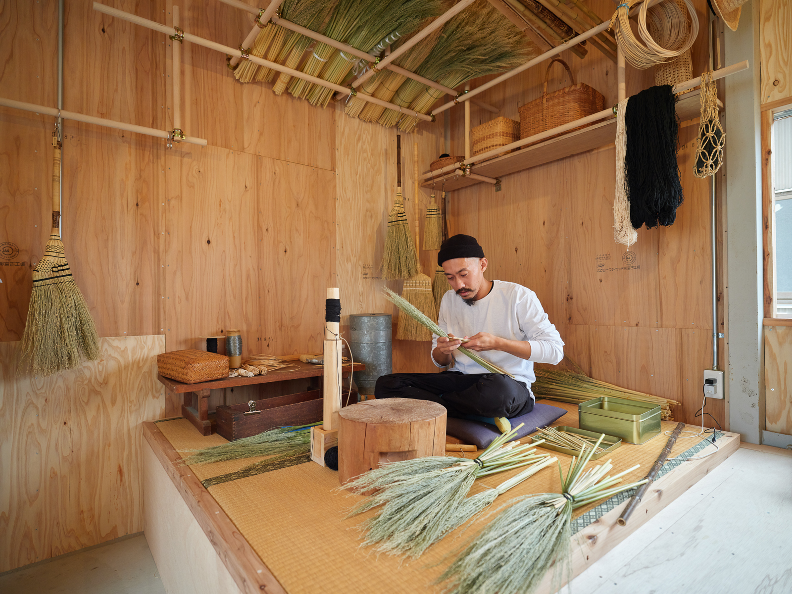 Star Atlas –街の星図を探して– 小林研哉（一 hashime）