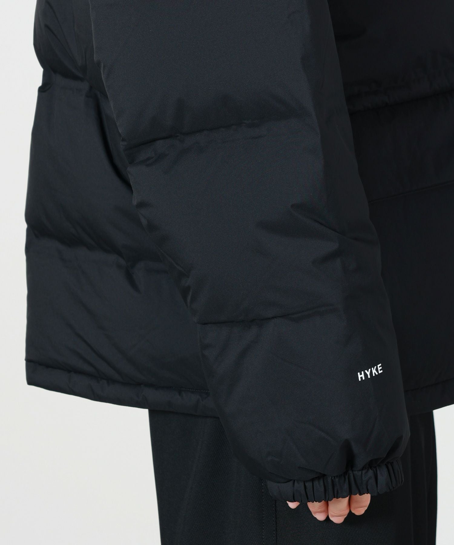 HYKE(ハイク)】 ≪GENDERLESS≫PERTEX DOWN JACKET｜PARIGOT ONLINE