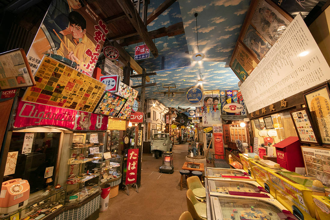 auスマプレ調査隊が行く！話題の「昭和レトロ」探訪｜【エンタメ特集