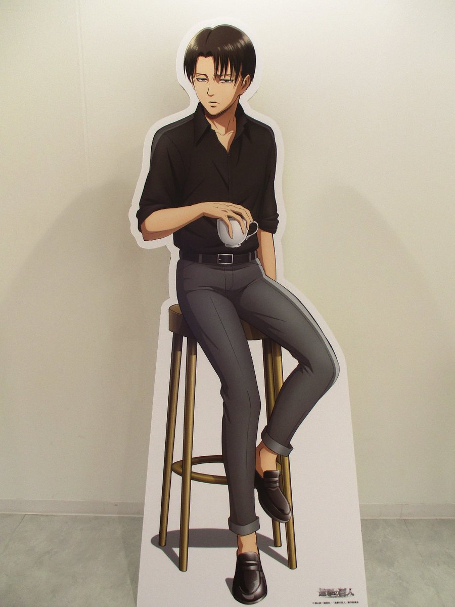 お知らせ】受注商品について 進撃の巨人「等身大スタンディ リヴァイ