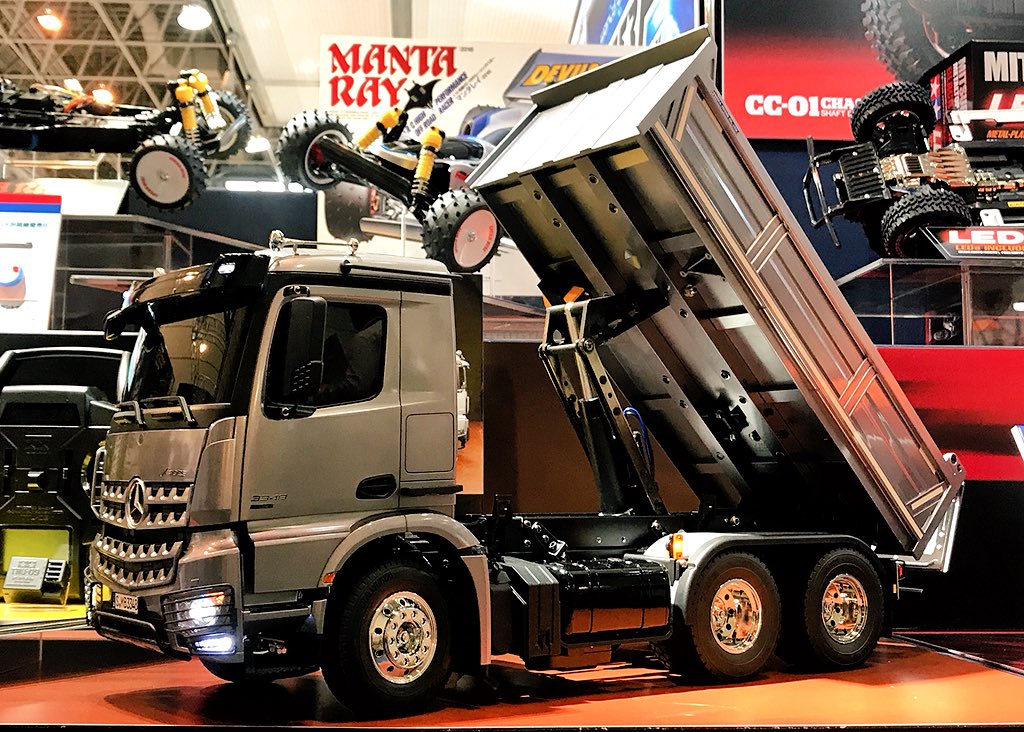 好評発売中】1/14 電動RCビッグトラックシリーズ 『メルセデス・ベンツ