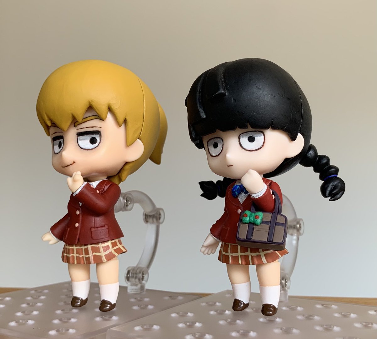モブサイコ100』の霊幻新隆のねんどろいどを作りました。公式様どうか