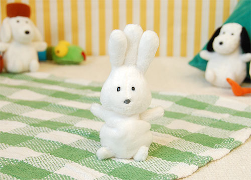 予約受付開始】 「バムとケロ」に登場するおじぎちゃんとヤメピの