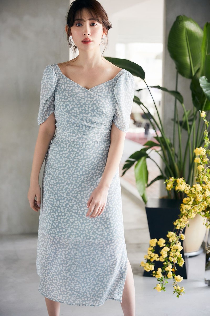 Cherry Pattern Cache-Coeur One-Piece// ▶︎2020.05.30(Sat)7:00