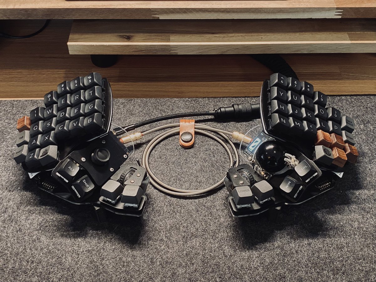 初めての自作キーボード Keyboard:Killer Whale Switch: Durock POM