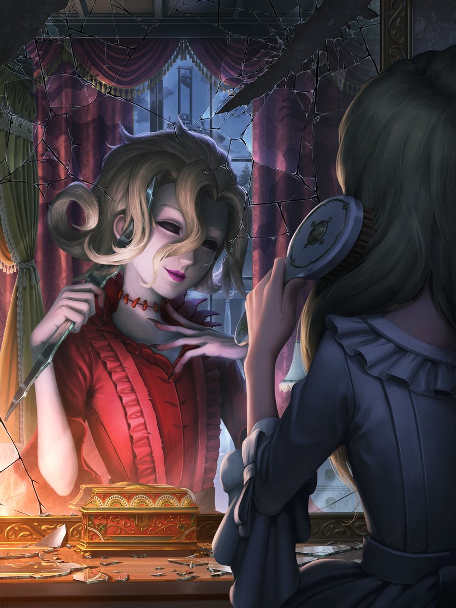 美しくしなやかな長い髪に そっと優しくブラシを入れる。 割れた鏡に