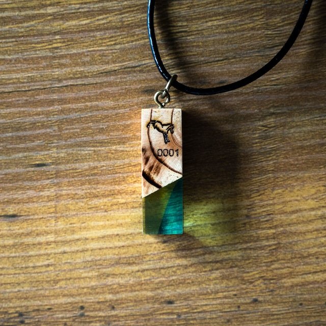 ギムレットの牧柵から作ったアクセサリーのペンダントE入荷しました