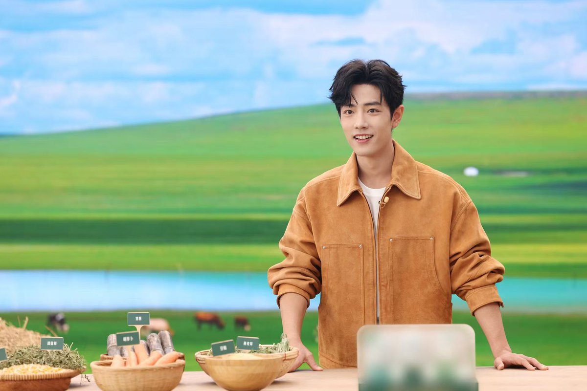 2025/11/09 肖戦工作室微博更新 画像9枚、ライブフォト4枚公開 （1/4