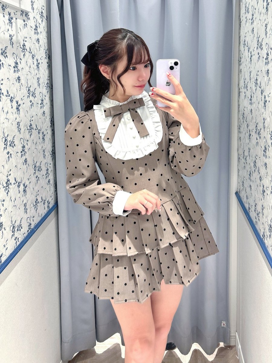 evelyn新宿店🧸🤎 ♡ プリーツティアードミニOP ♡ color : BR / CH