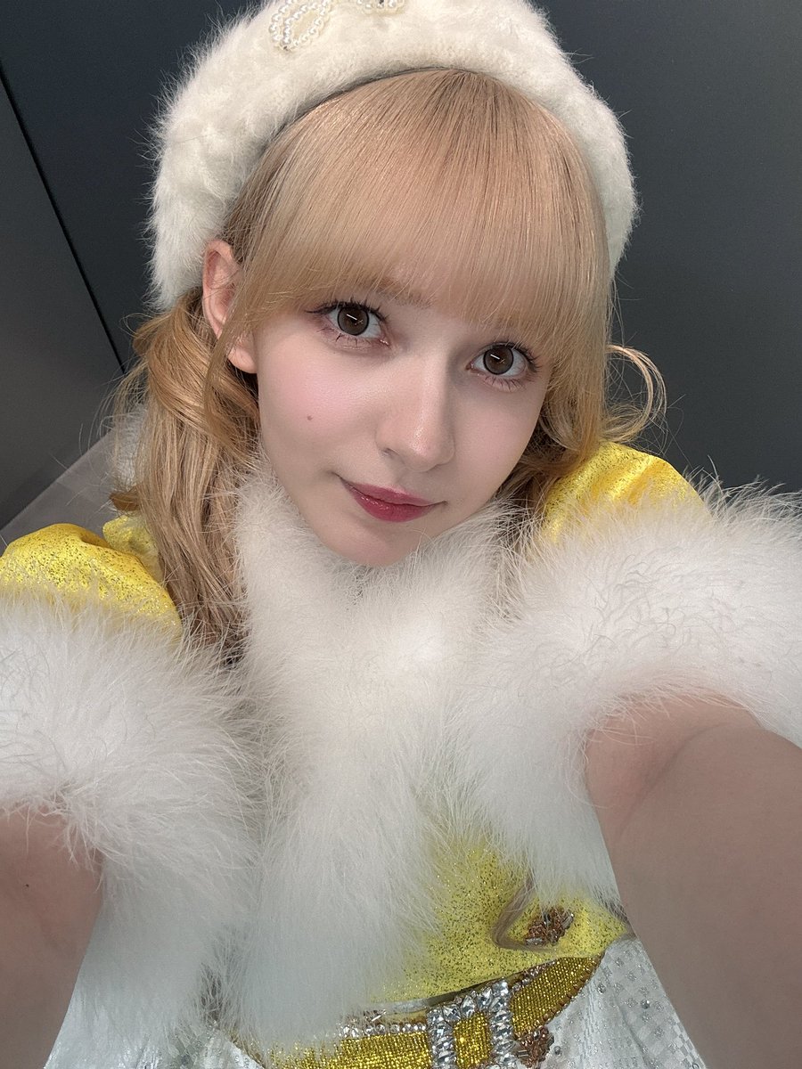 久々のオン特ありがとうございました！ 今日のチェキは金髪になって初