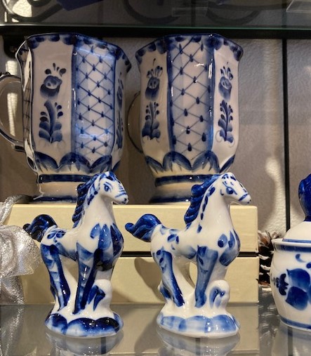 グジェリ陶器のソチ五輪マスコット