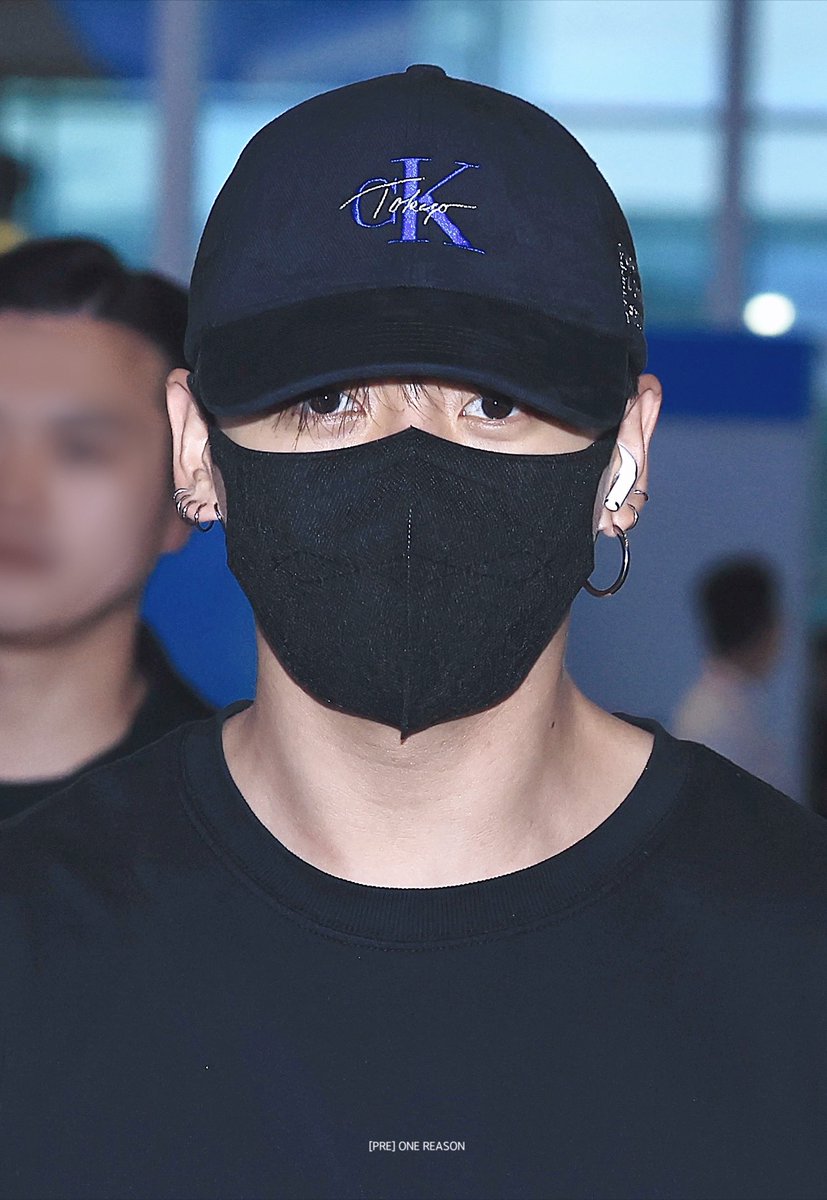 ジョングクさんのキャップに“Tokyo”って書いてあるね🧢 同型のキャップ