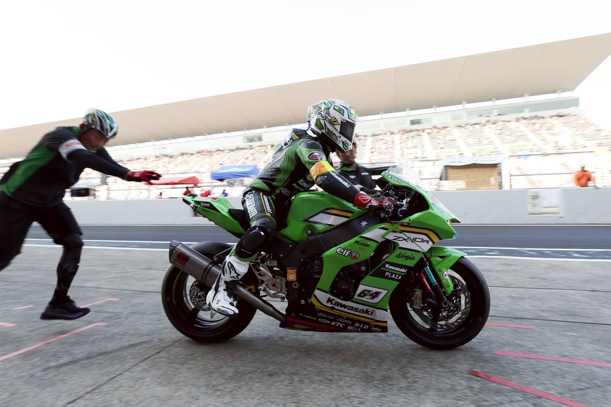 鈴鹿8耐 #64 Kawasaki Plaza Racing Team 懸命に追い上げ中！ 再び中山