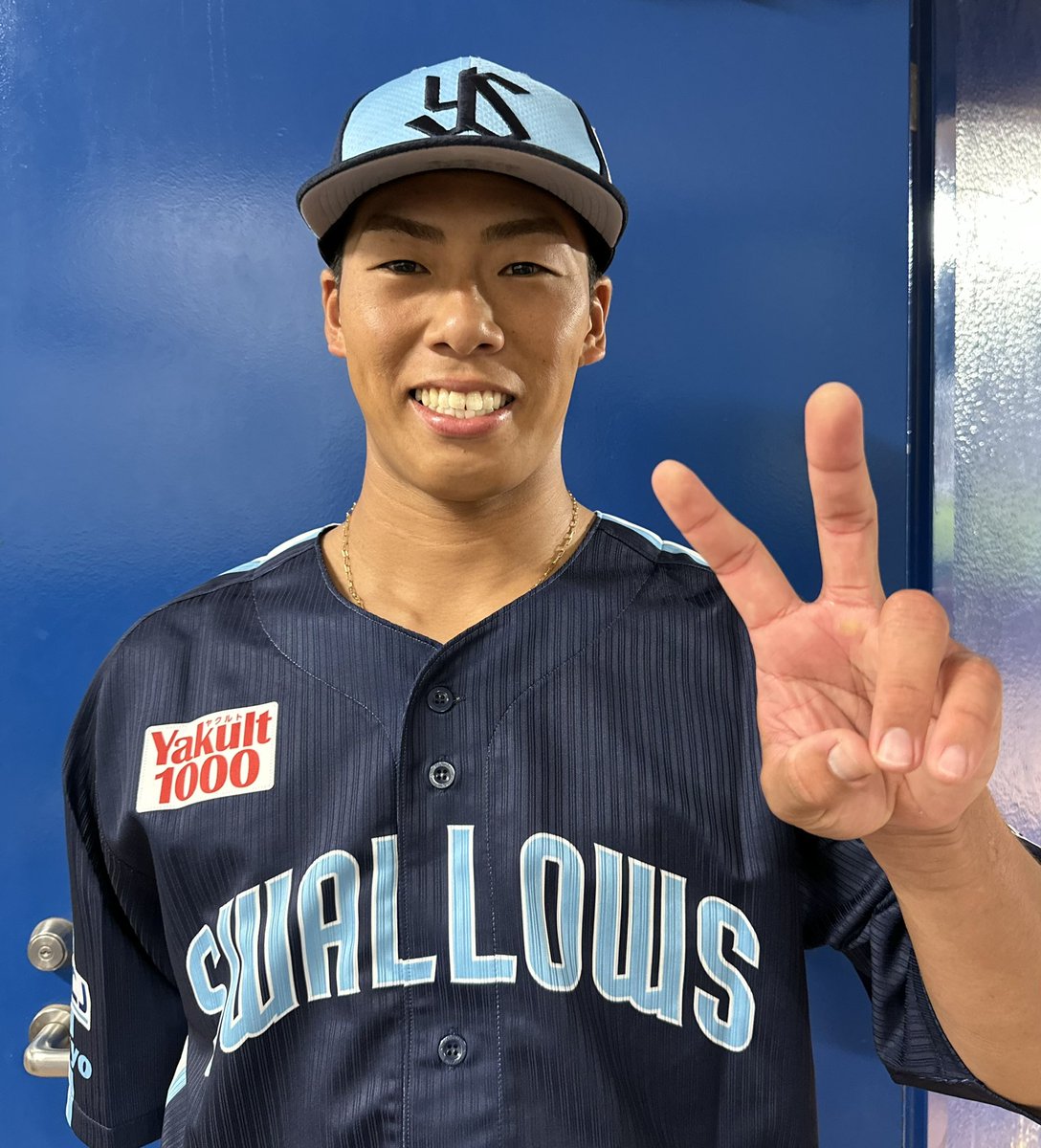 村上宗隆 本日は小児がん支援の「ゴールドリボンナイター」でゴールド