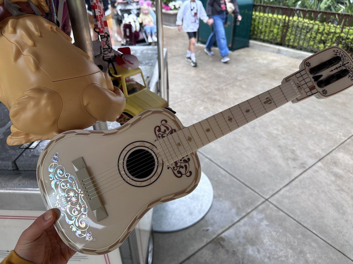 ミゲルのギターポップコーンバケット🍿 ピクサーフェスタ✨