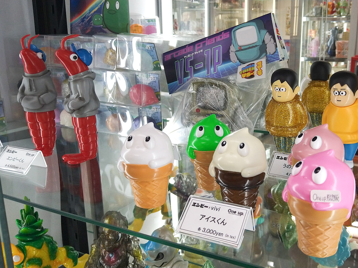 エンビーさんより viviさんのアイスくんやVS-1Pの新色、 モドキ各種が