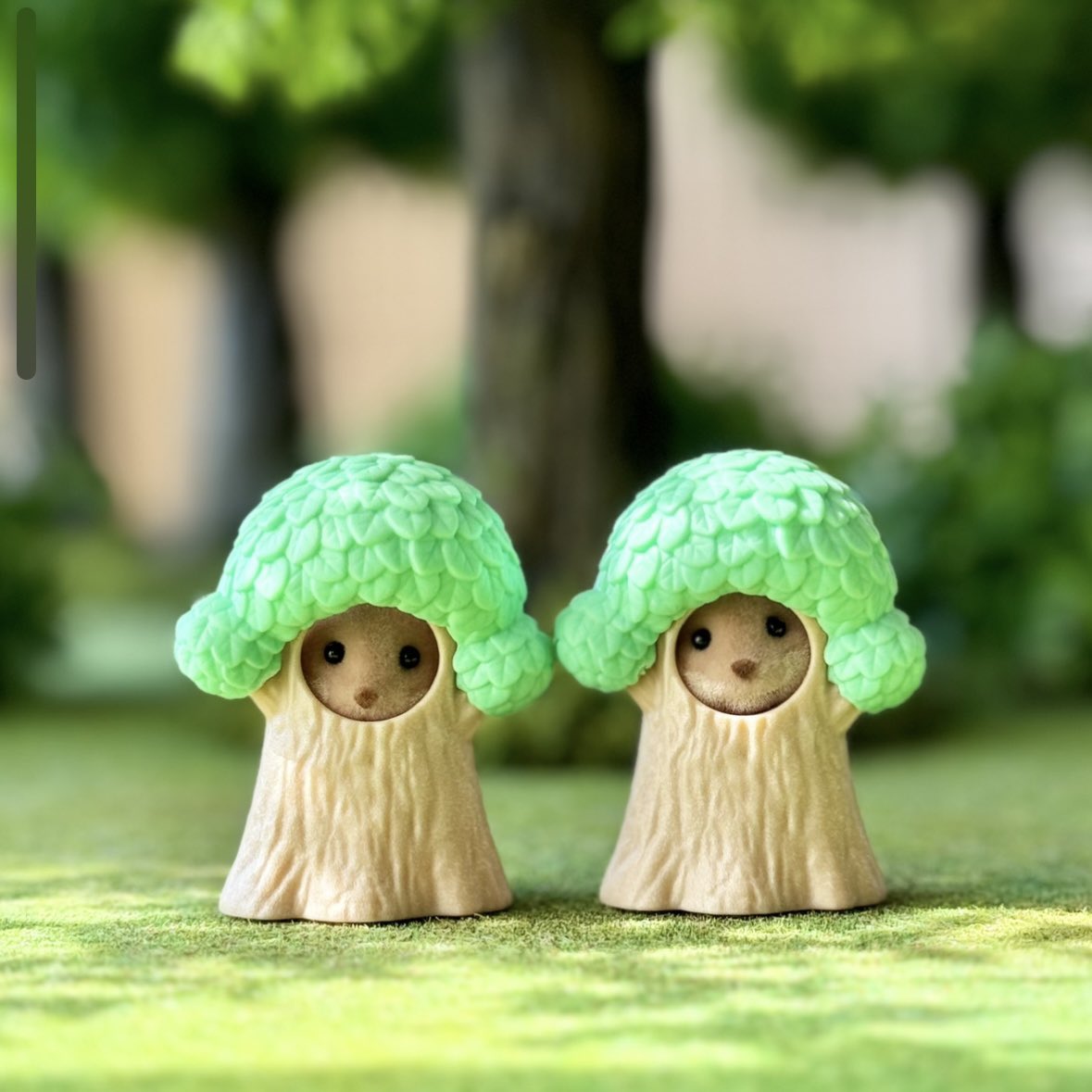 発売前から一番気になっていた、木に扮したカワウソの小さい赤ちゃん