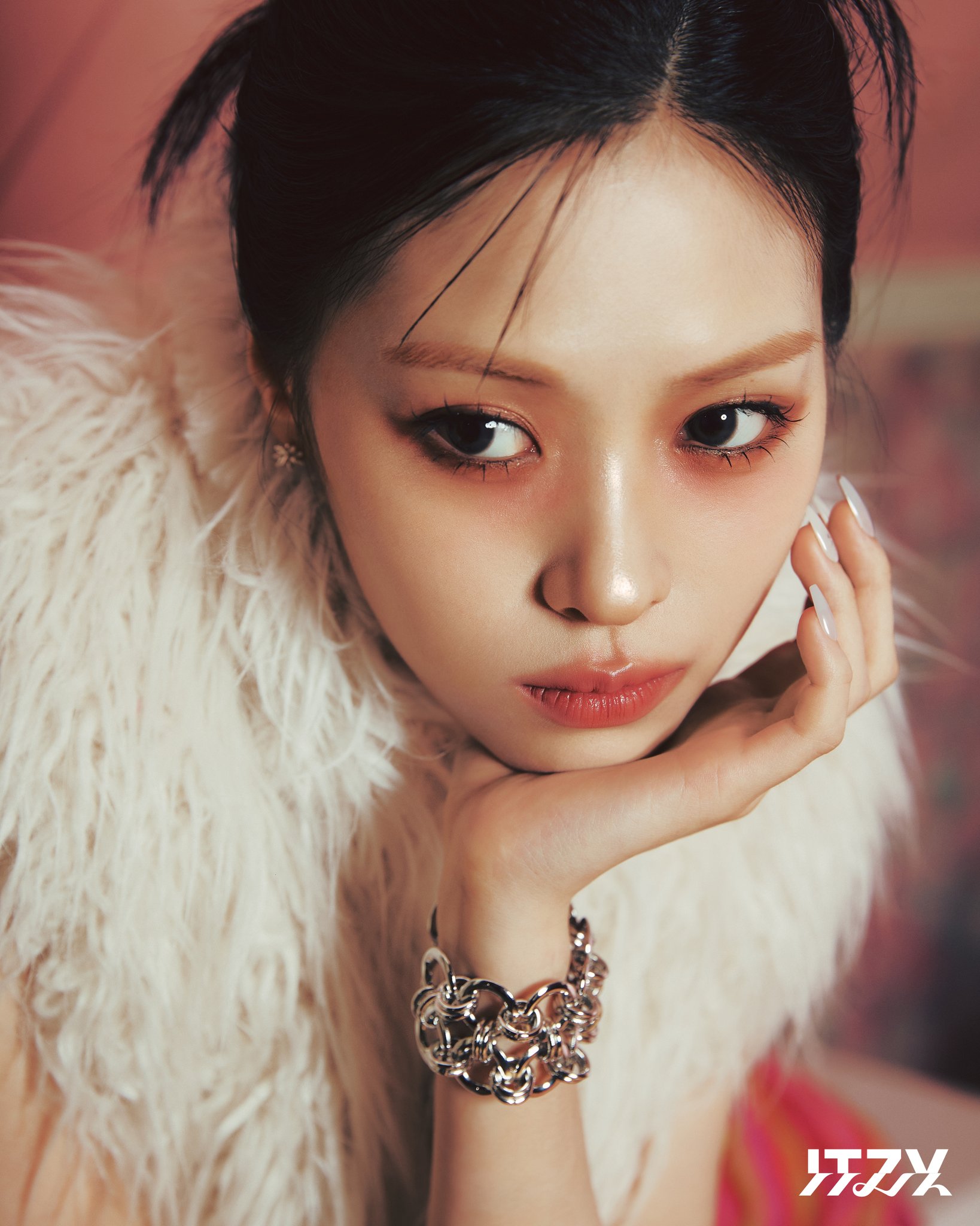 ITZY イェジ GOLD サノク トレカ 【公式通販】