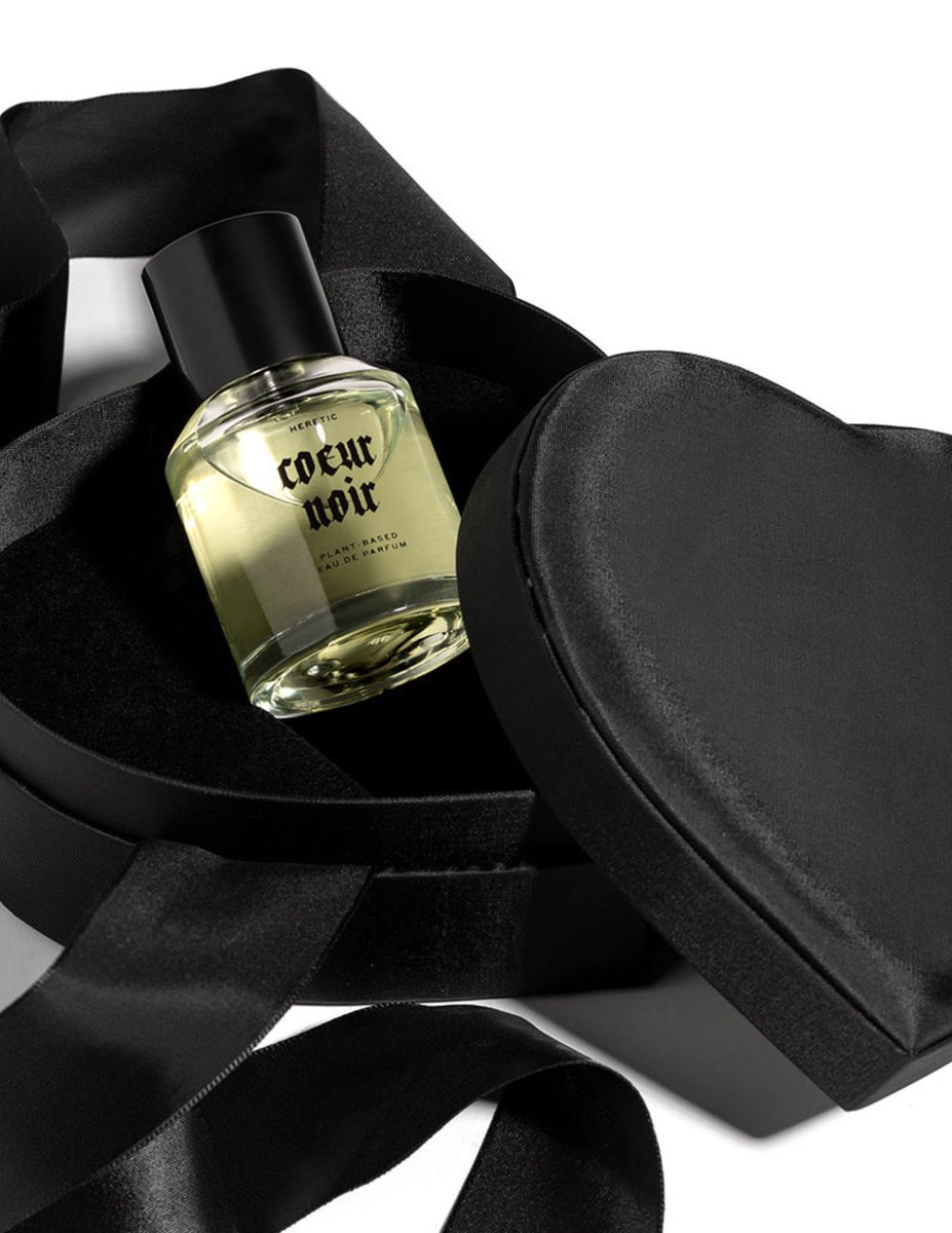 黒」の香水 ヘレティック パルファムの新作『クール ノワール』 黒い
