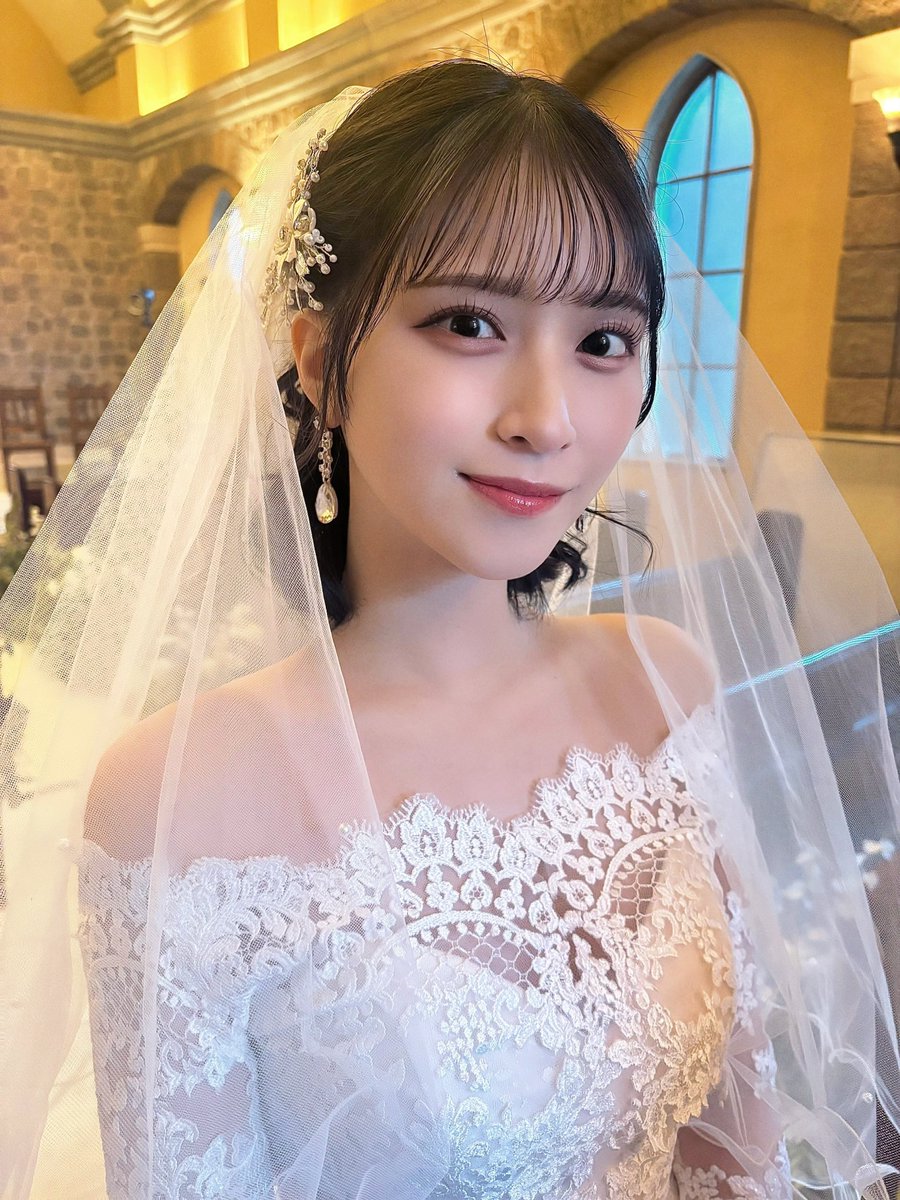 MVで ウェディングドレスを着ました👗 とっても貴重な体験でしたｯ