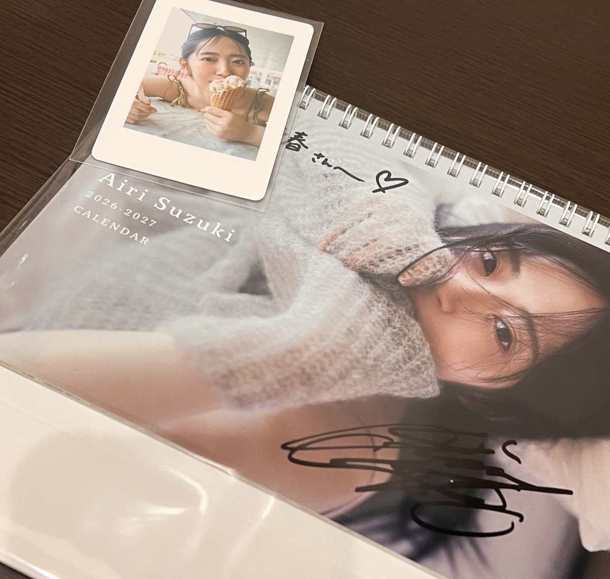 サイン入りだった〜〜〜〜！！😭🫶 愛理ちゃんありがとう