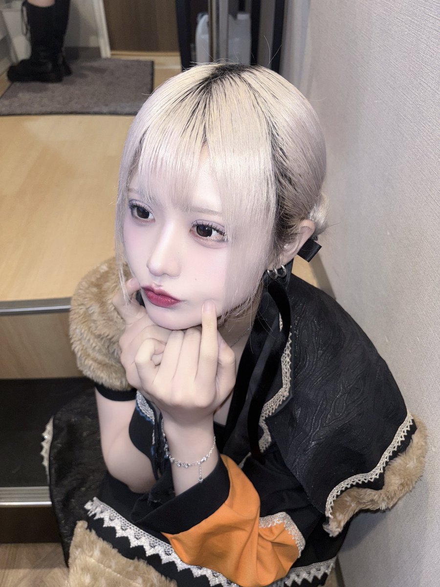 珍しく黒コンにお久しぶり過ぎる地雷ラインちゃん