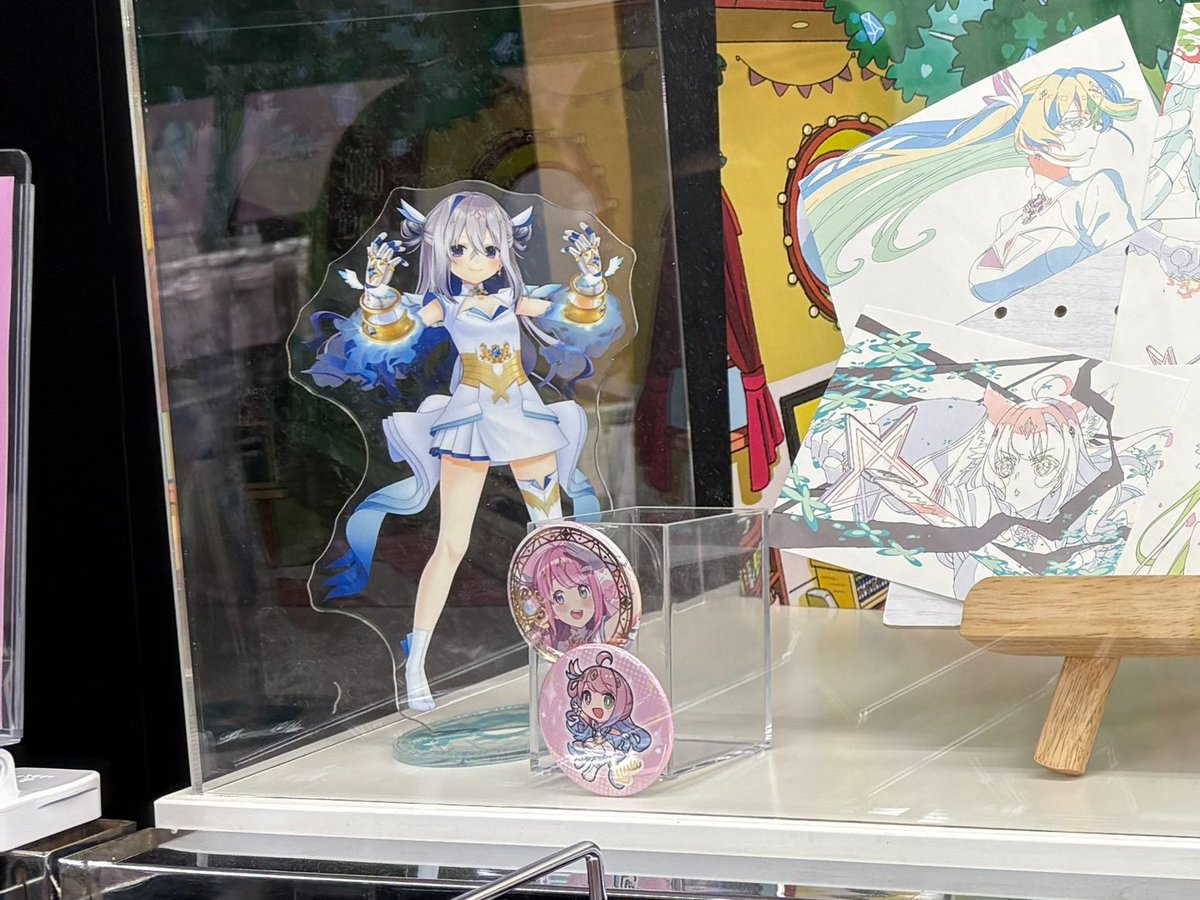 かなたん1日おつかなた💫 今日はホロウィッチ展でかなたんの直筆サイン