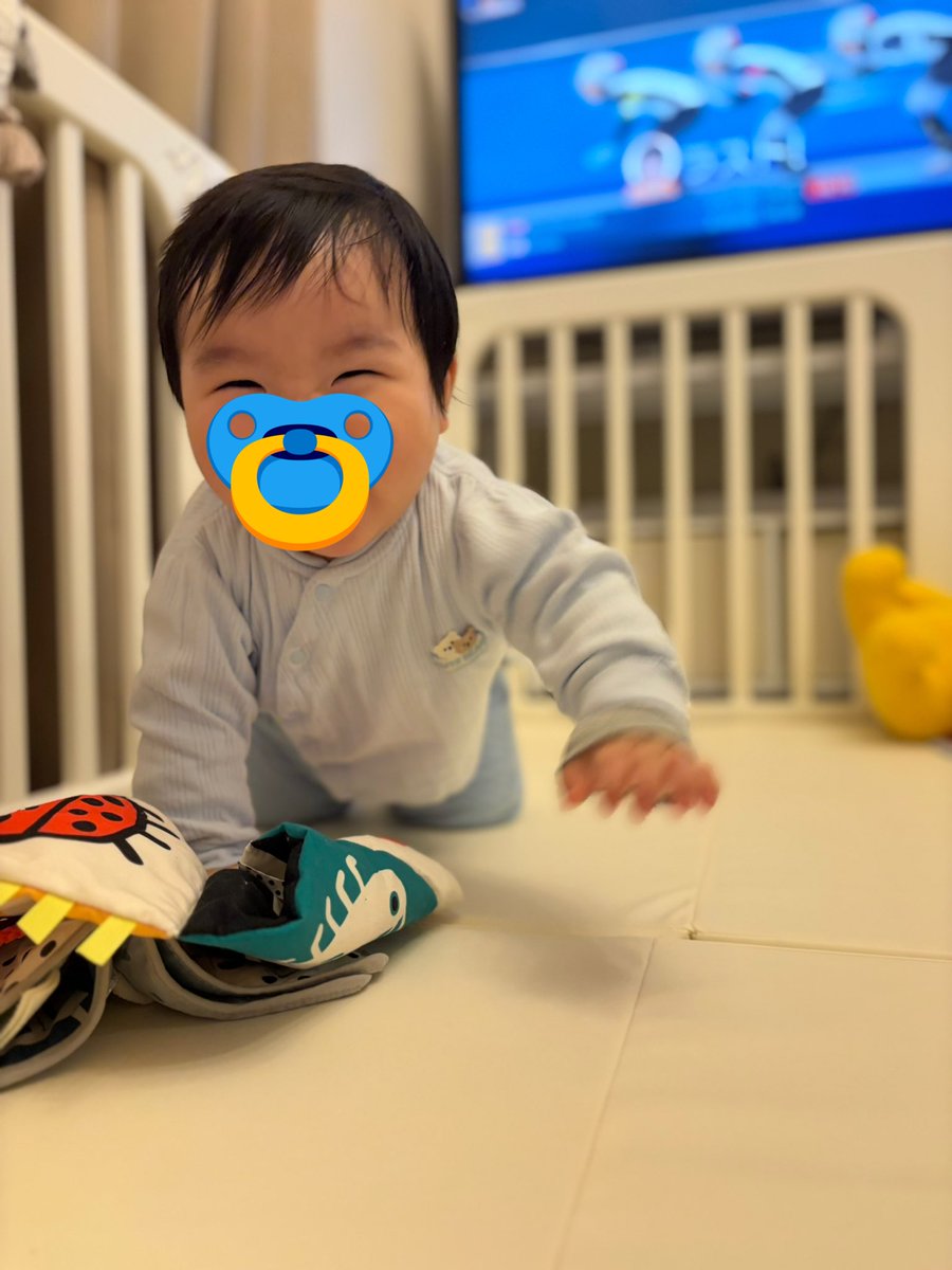 ズン！ ズンズン！ ズーン！ (デカ赤ちゃんの襲撃) 母ちゃん鼻を鷲掴み