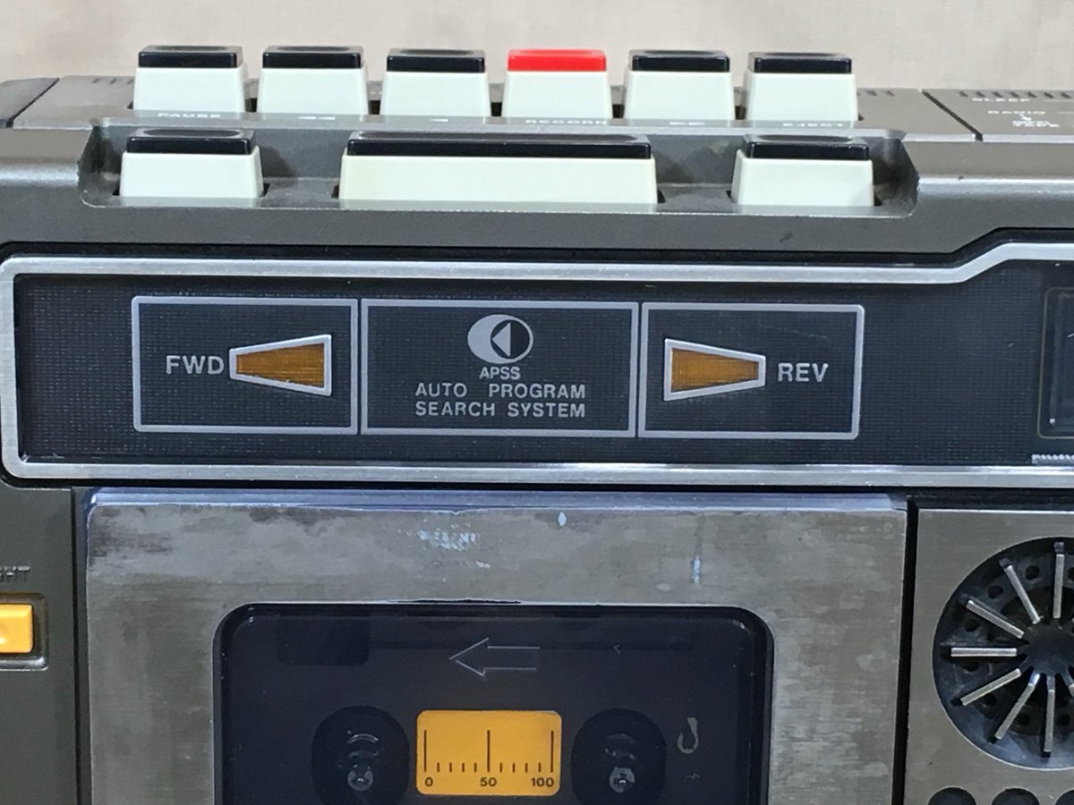 ギミックがシャープでしょ #ラジカセ #カセット #シャープ #昭和レトロ