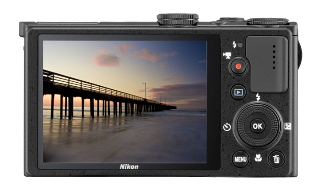 Newly Unveiled Nikon Coolpix P330 Packs P7700 Specs in a Smaller