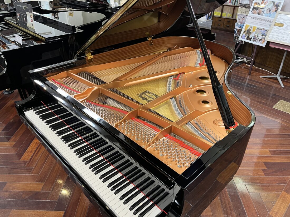 中古》YF101W ヤマハアップライトピアノ | ご成約済み商品 | 大阪