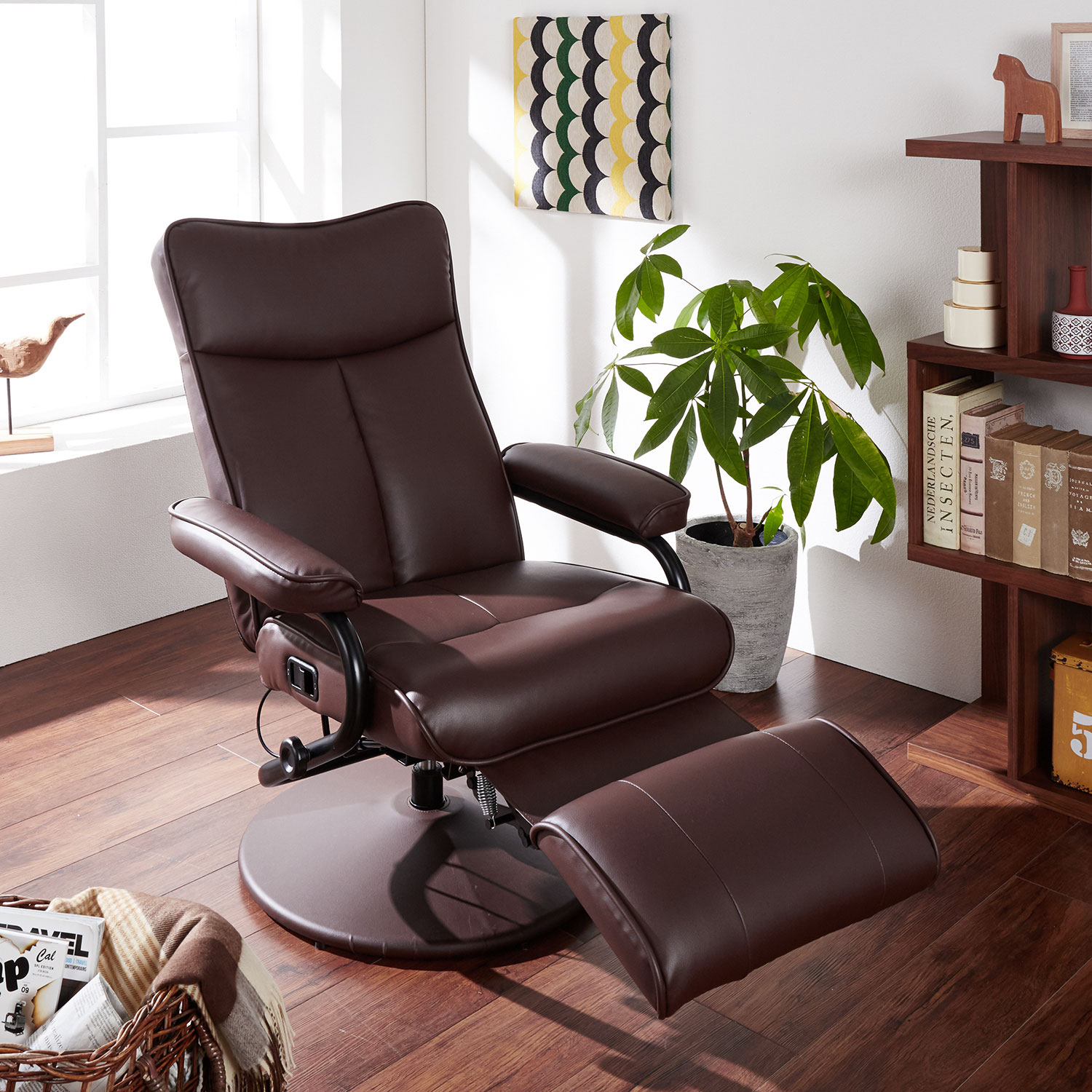 合皮のフットレスト付きパーソナルリクライニングソファー（リラックス