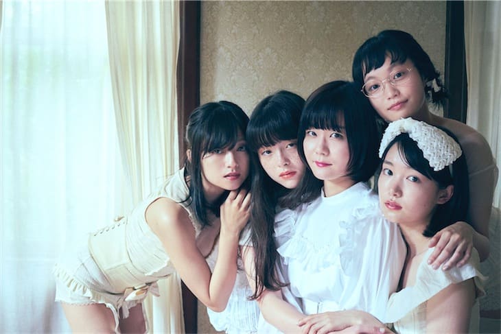 吉澤嘉代子「女優姉妹」ジャケット＆収録内容公開！ | POPSCENE