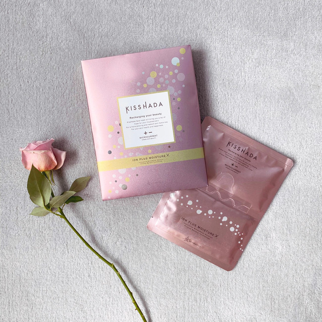 明日花キララが美容プロデューサーと約1年かけて開発した、おウチで