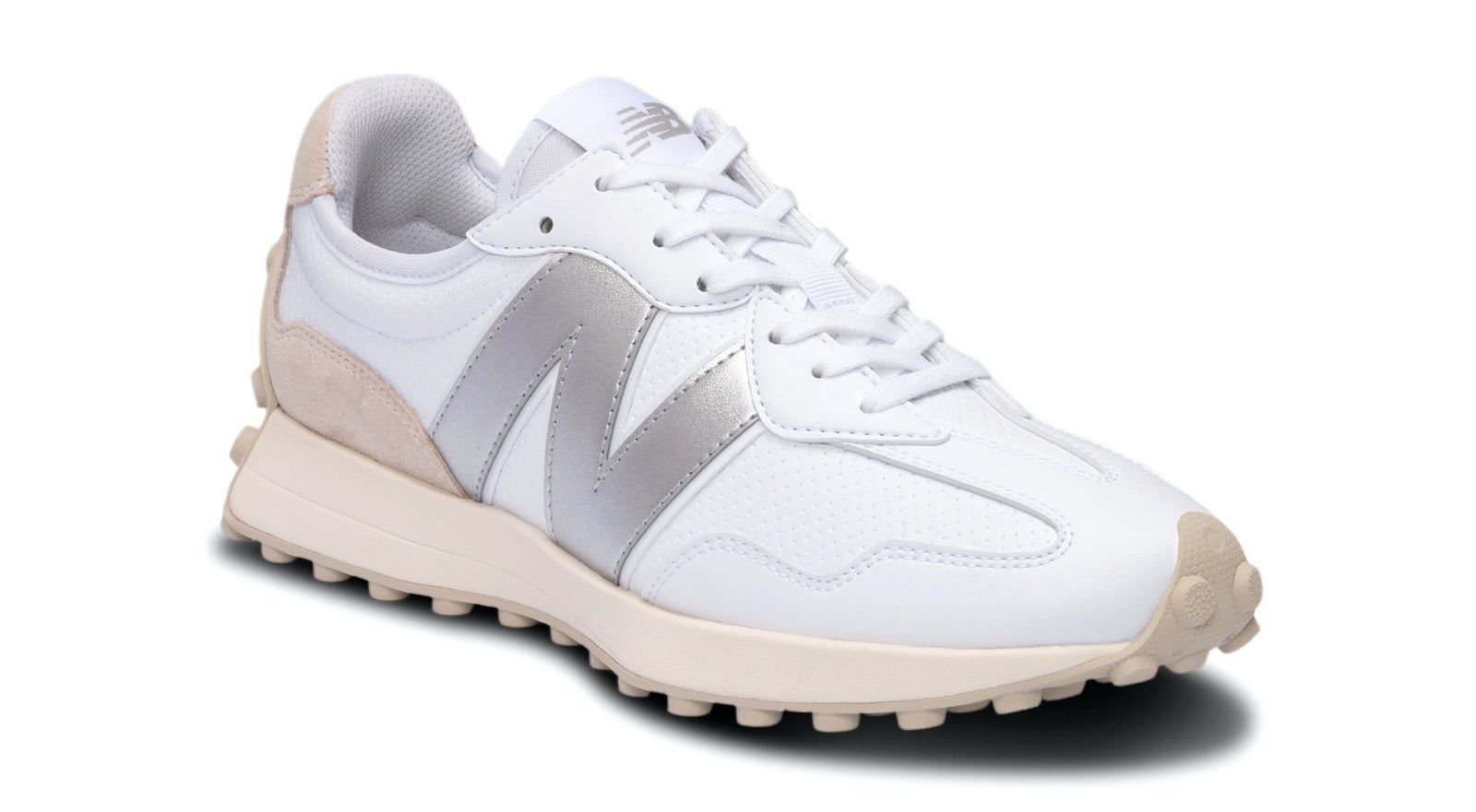 日常スタイルの延長でゴルフをカジュアルに楽しみたい女性に向けて新作