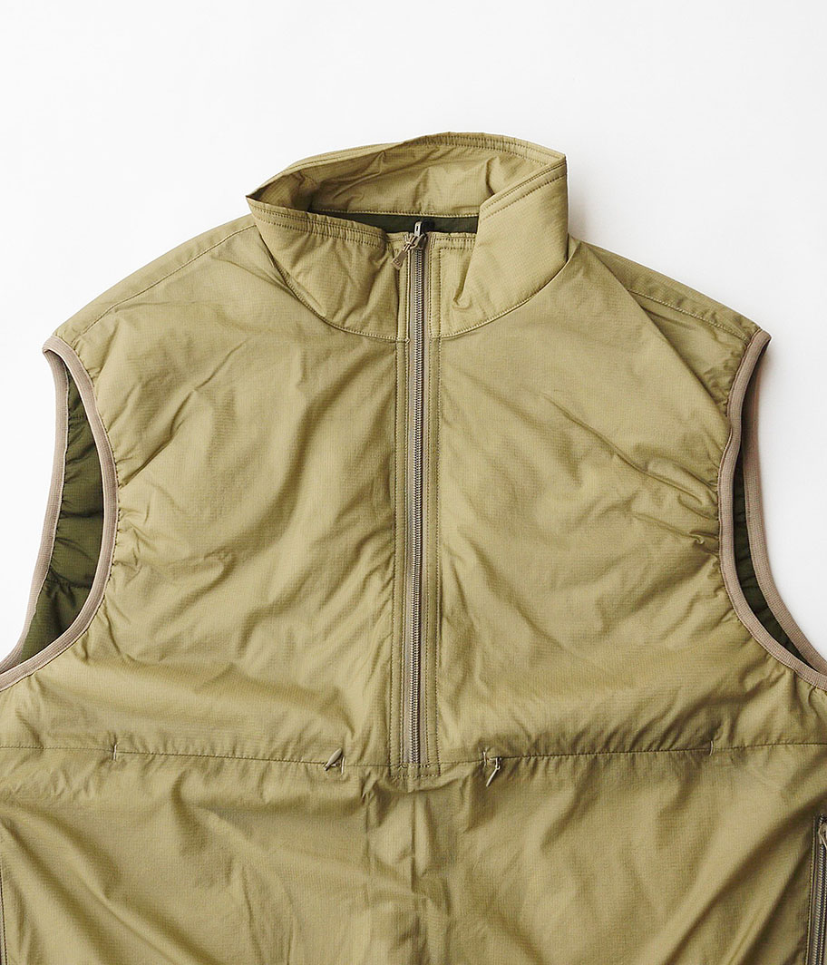 DAIWA PIER 39 TECH REVERSIBLE PULLOVER PUFF VEST [BEIGE] - Fresh