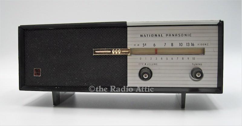 National Panasonic R-8 (1965) - SOLD! - item number 1590171
