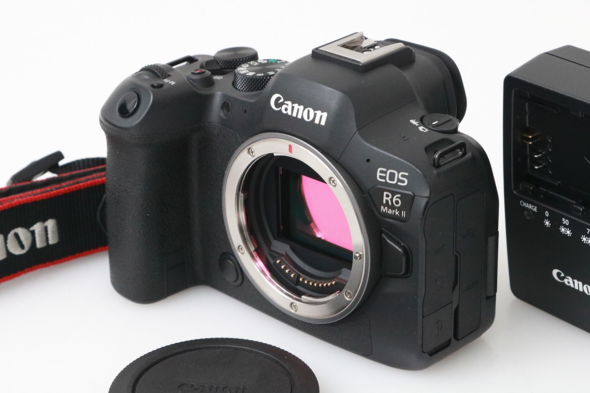 価格.com - CANON EOS 70D EF-S18-135 IS STM レンズキット 価格比較