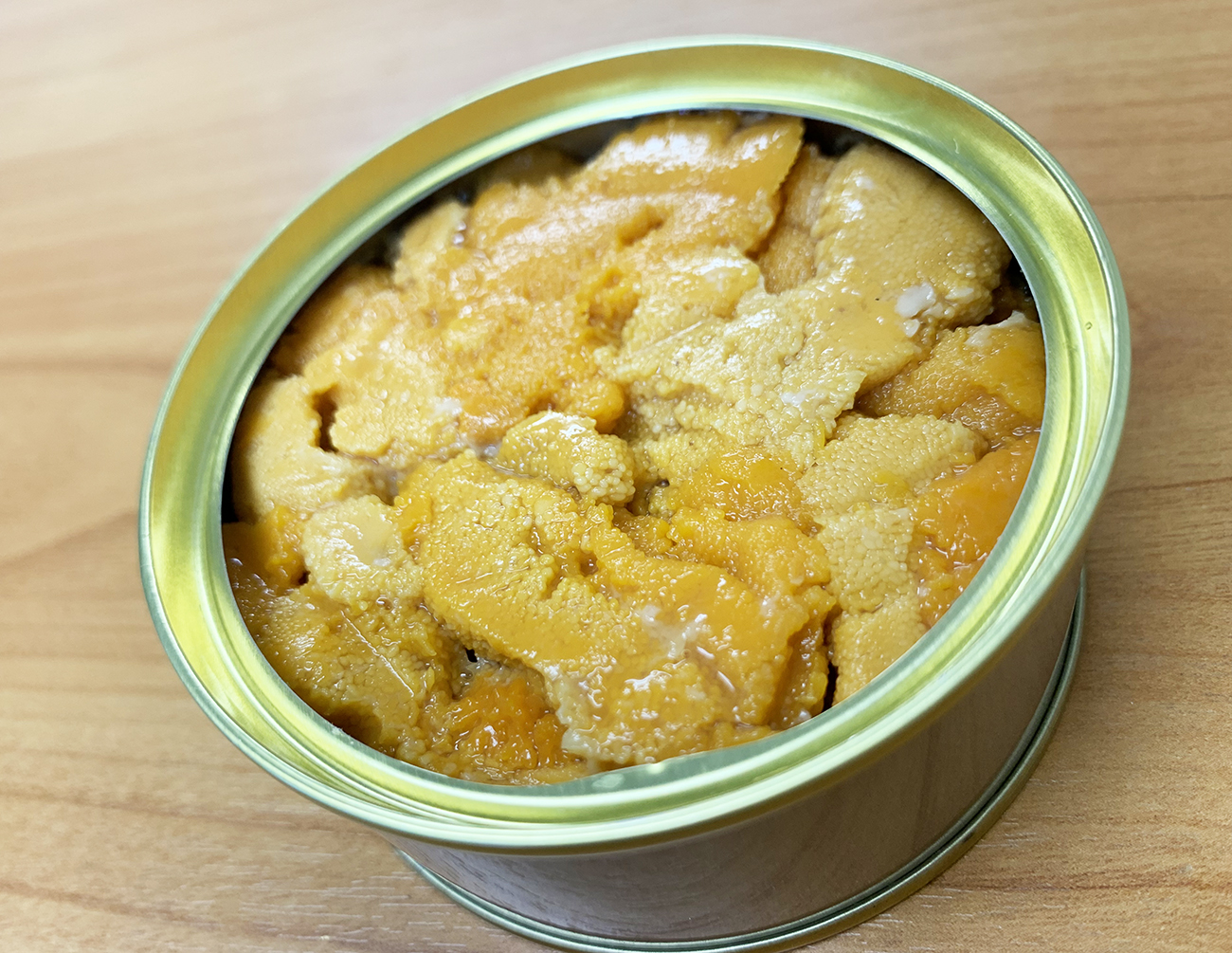 缶詰マニア】7500円の「ウニ缶」を食べてみた結果 → もはやウニじゃ