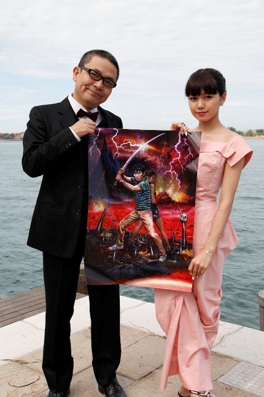 星野 源、10月にリリースする6thシングル『地獄でなぜ悪い』の詳細を