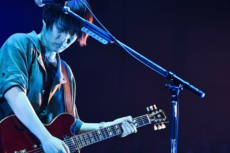 Alexandros]、レア曲満載の「V.I.P. Party」終幕。「ガイシの屋根