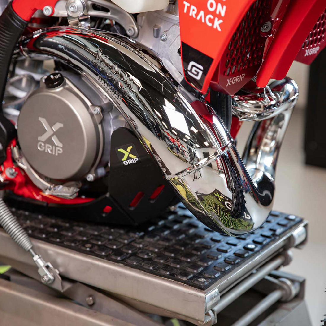 【絶版当時物、箱あり】デイトナ　スクーターチャンバー　ヤマハ縦型EG用 Yahoo!オークション -「デイトナチャンバー」(マフラー本体（社外