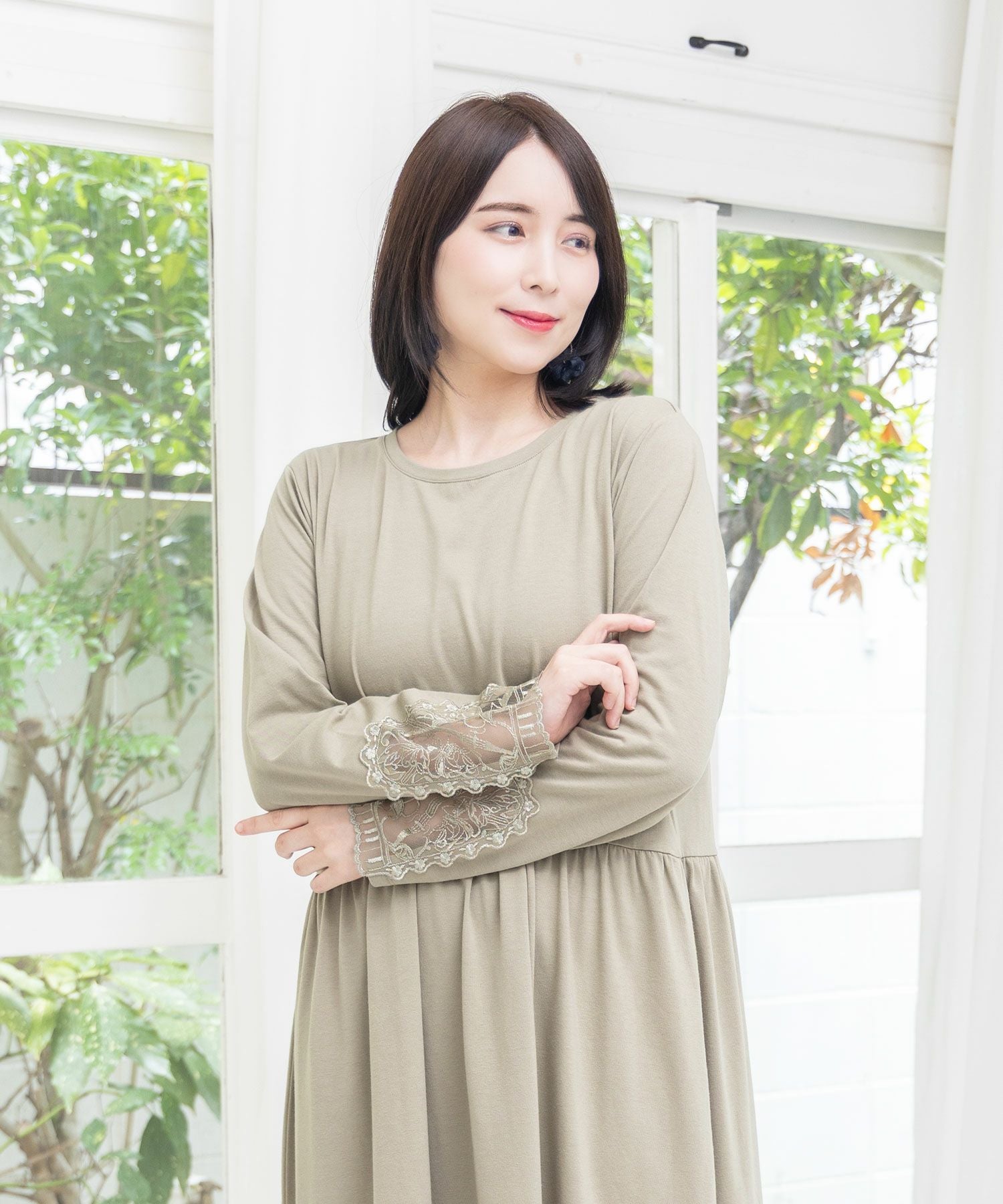 553223：バイオリンとピアノレース切替ワンピースの通販-ScoLar