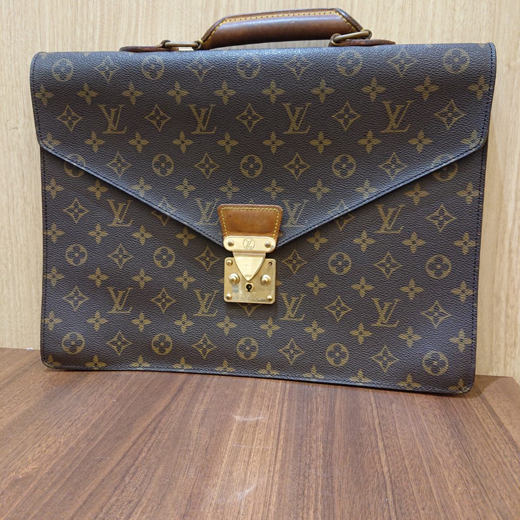 LV ヴィトン コンセイエ ビジネスバッグ モノグラムの買取実績 | 買取