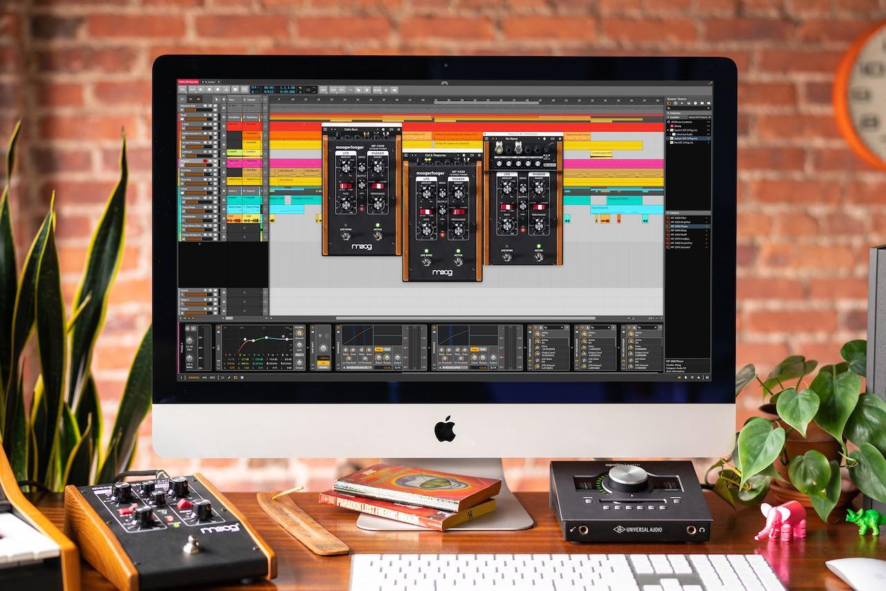 Moog『MF-103 12-Stage Phaser』1970年代のラックマウント型Moog