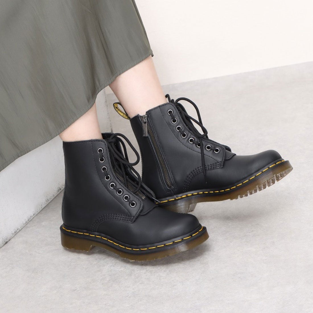 ドクターマーチン Dr.Martens レディース 8ホールブーツ PASCAL FRONT
