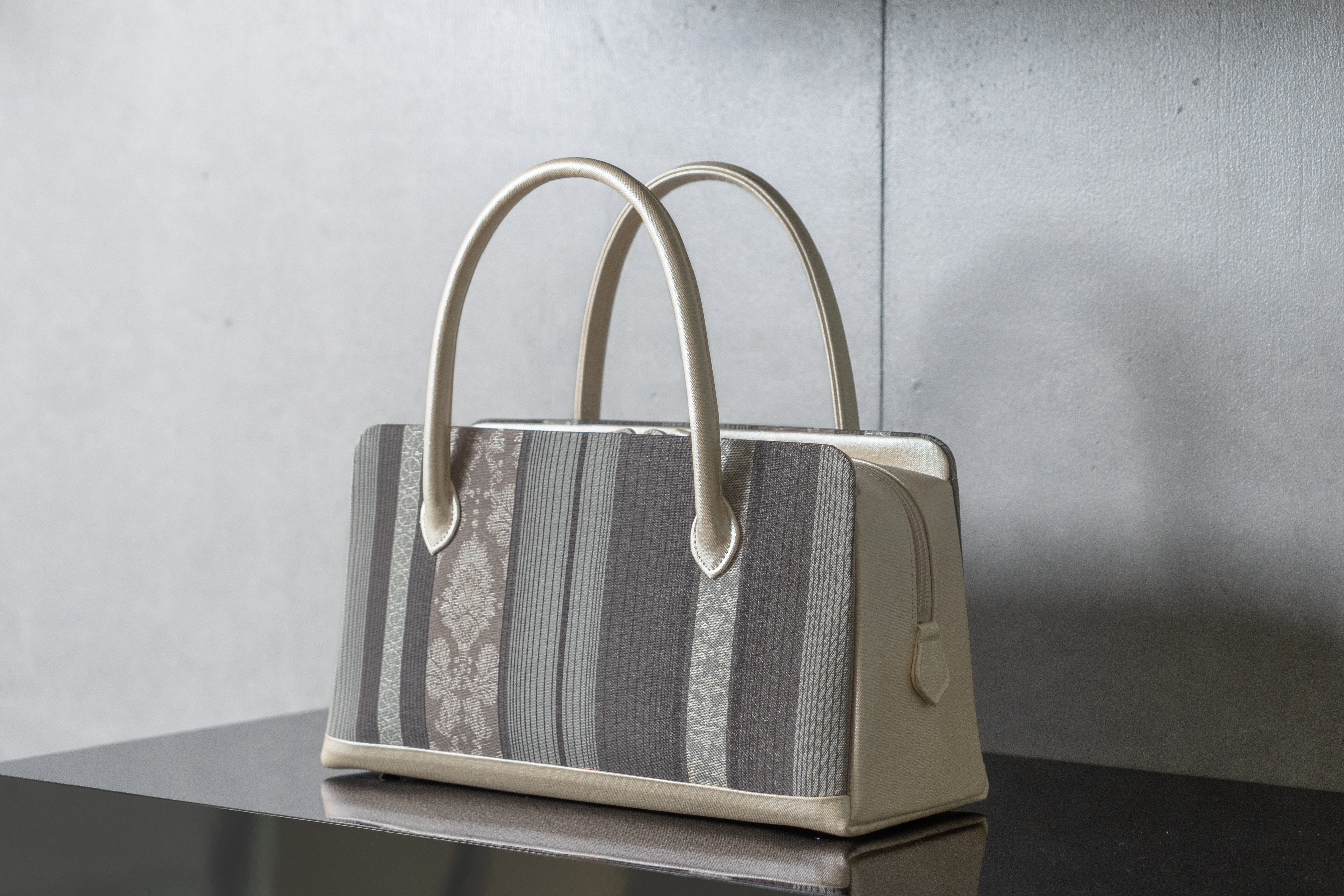 総紗縫の利休バッグ】ヴィクトリア献上柄| 仙福屋宗介