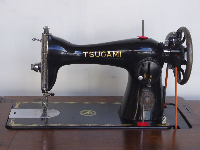 No.501 TSUGAMI ツガミ製 家庭用足踏みミシン：アンティークミシン修理