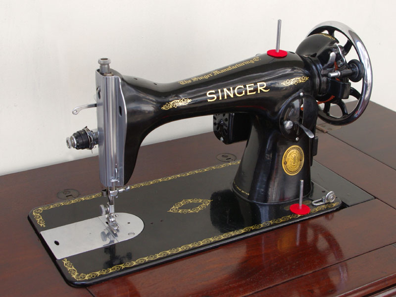 No.314 SINGER 15k90 シンガー製 希少クイーンアンキャビネット 電動