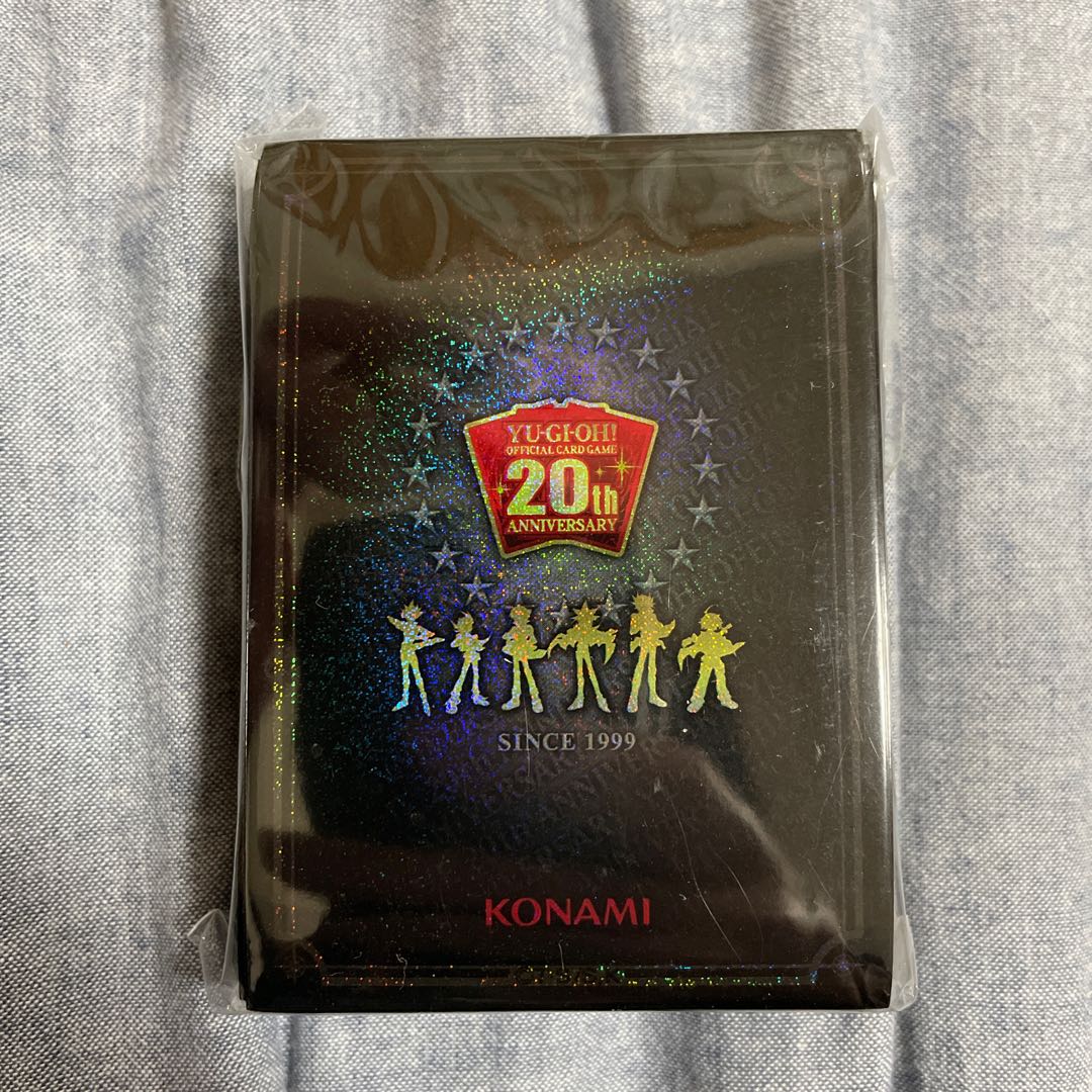 遊戯王 20th anniversary スリーブ カードプロテクターの通販 ゆう